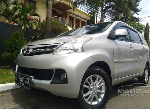 Daihatsu Xenia 1.3 R MPV Matic