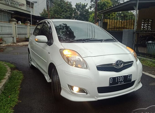Toyota Yaris 1.5 S Hatchback