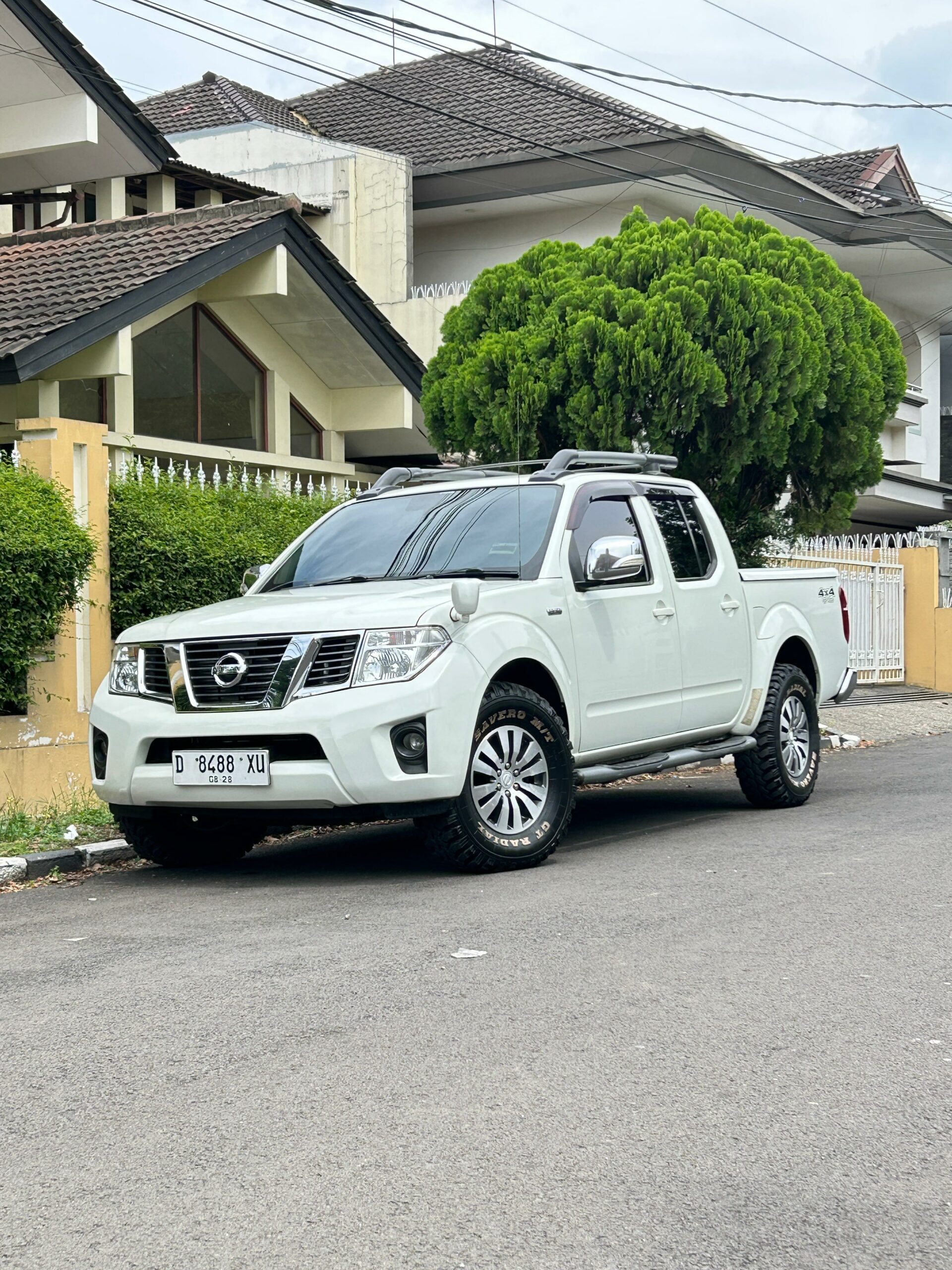 NISSAN NAVARA DIESEL 4X4 MATIC TAHUN 2012