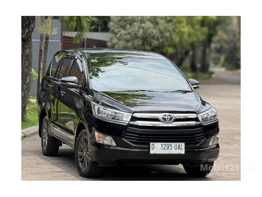 Innova G Luxury Matic Diesel 2017 Innova G Luxury Matic Diesel 2017